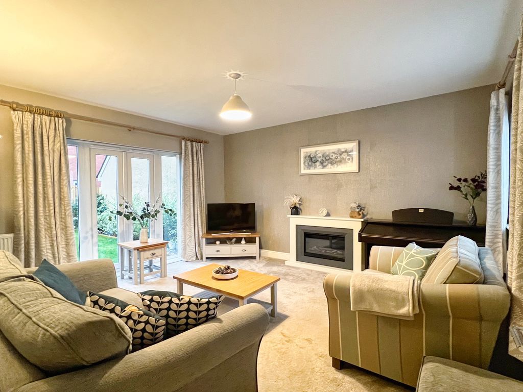 Property photo 2 of 32 Photo 32