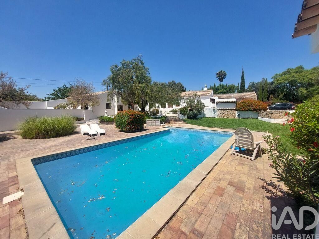 Property photo 1 of 27