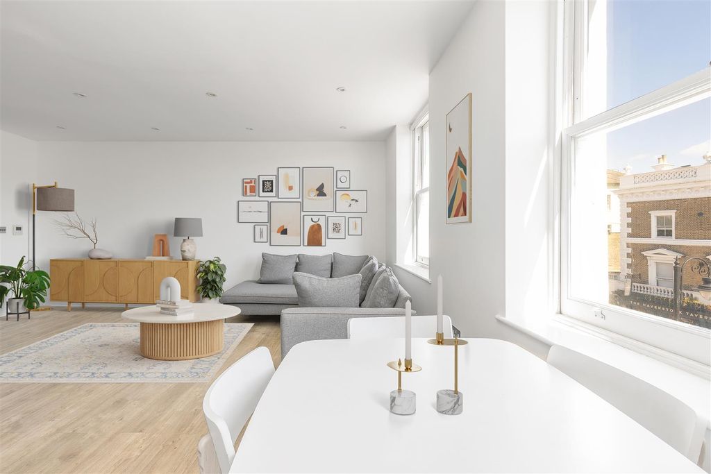 Property photo 3 of 10 Reception Room - Haverstock Hill .Jpg