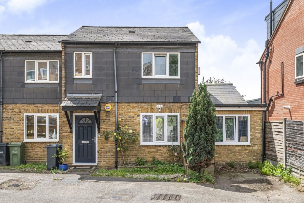 Property photo 2 of 11 869539 (1)