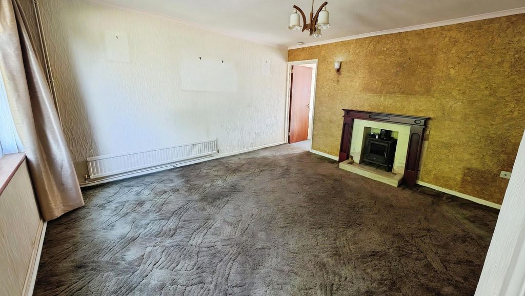 Property photo 2 of 19 Pbox-Img.Jpg