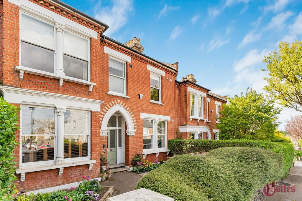 Property photo 1 of 13 Front (Exterior)