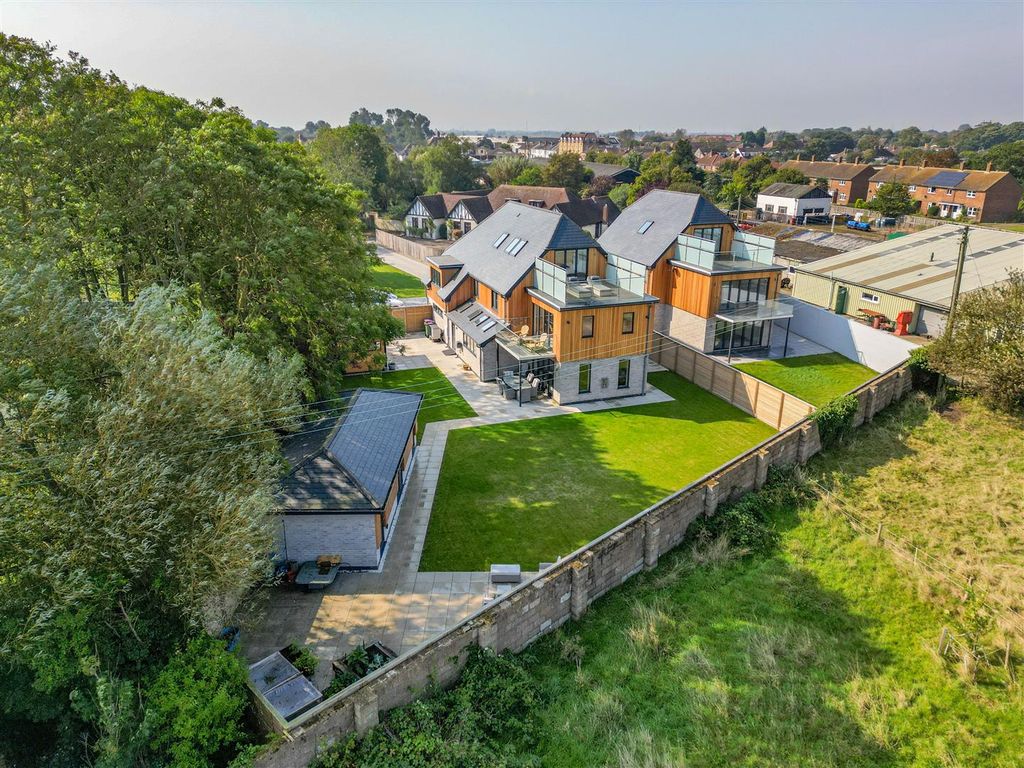 Property photo 3 of 40 Bay Leaf2.Jpg