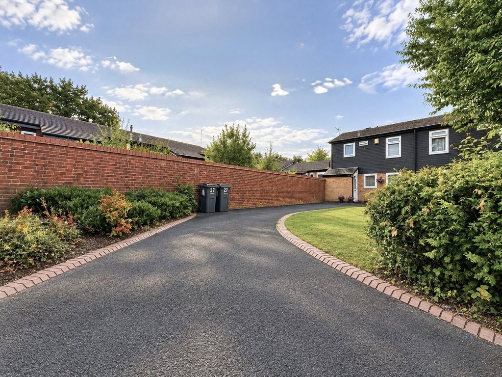 Property photo 2 of 20 Front