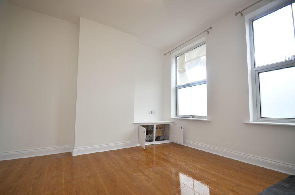 Property photo 3 of 5 Dsc_0986