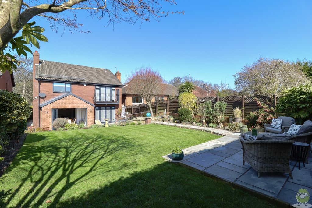 Property photo 3 of 29