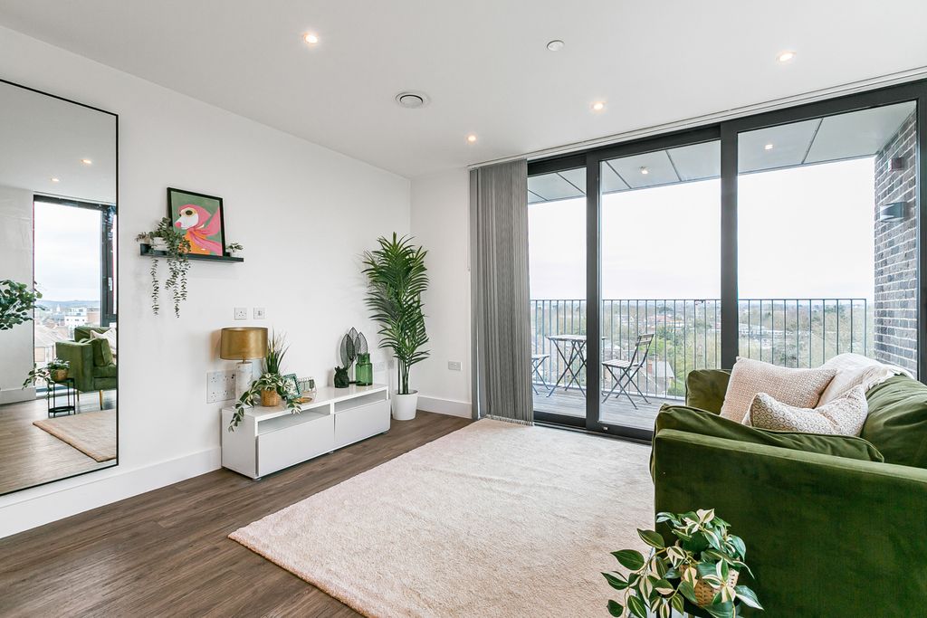 Property photo 2 of 13 Reception