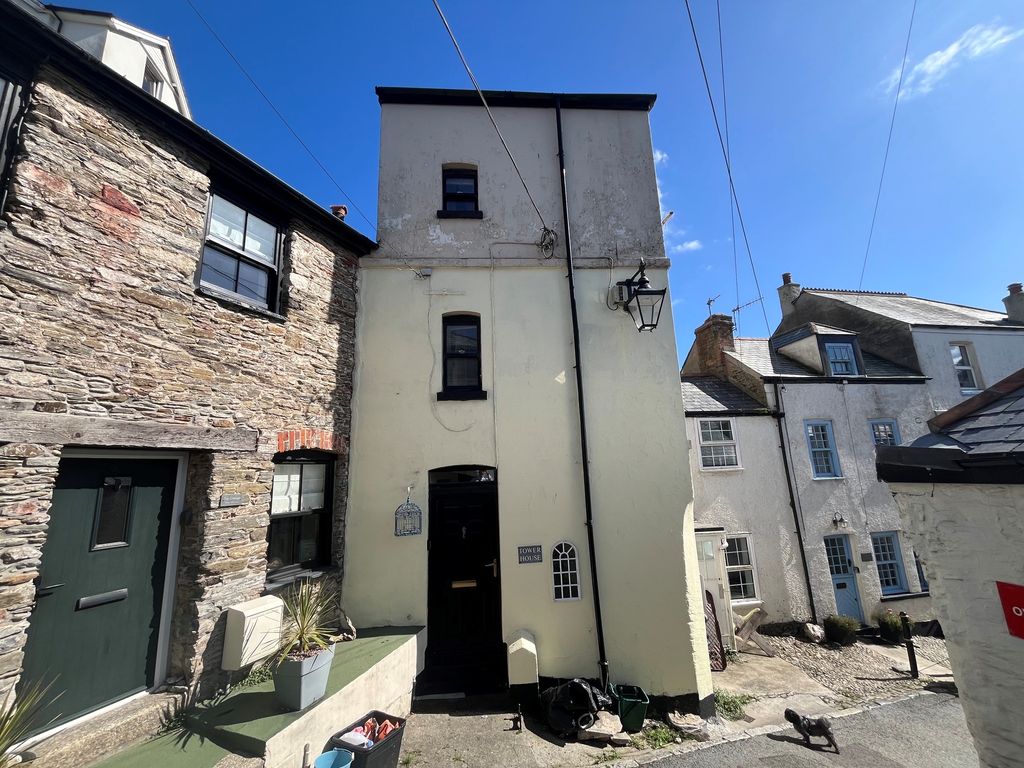 Property photo 1 of 8