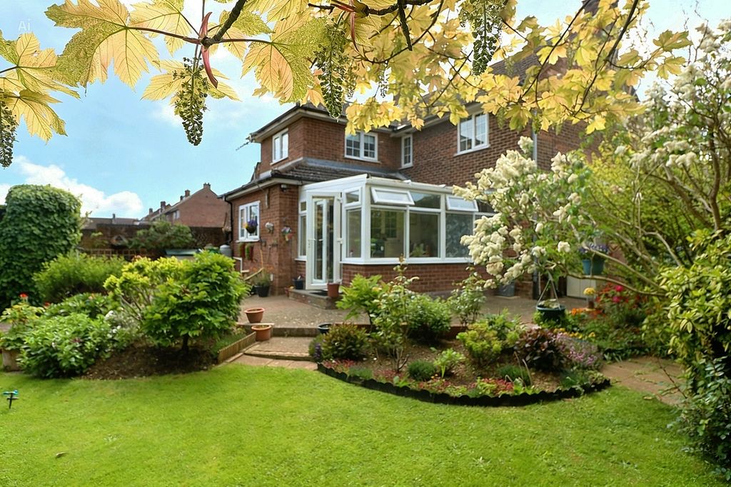 Property photo 3 of 18 0519(28)