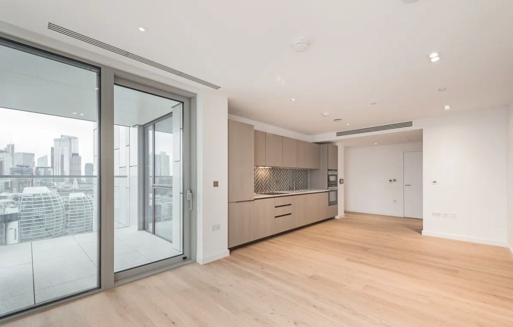 Property photo 3 of 7 5185013