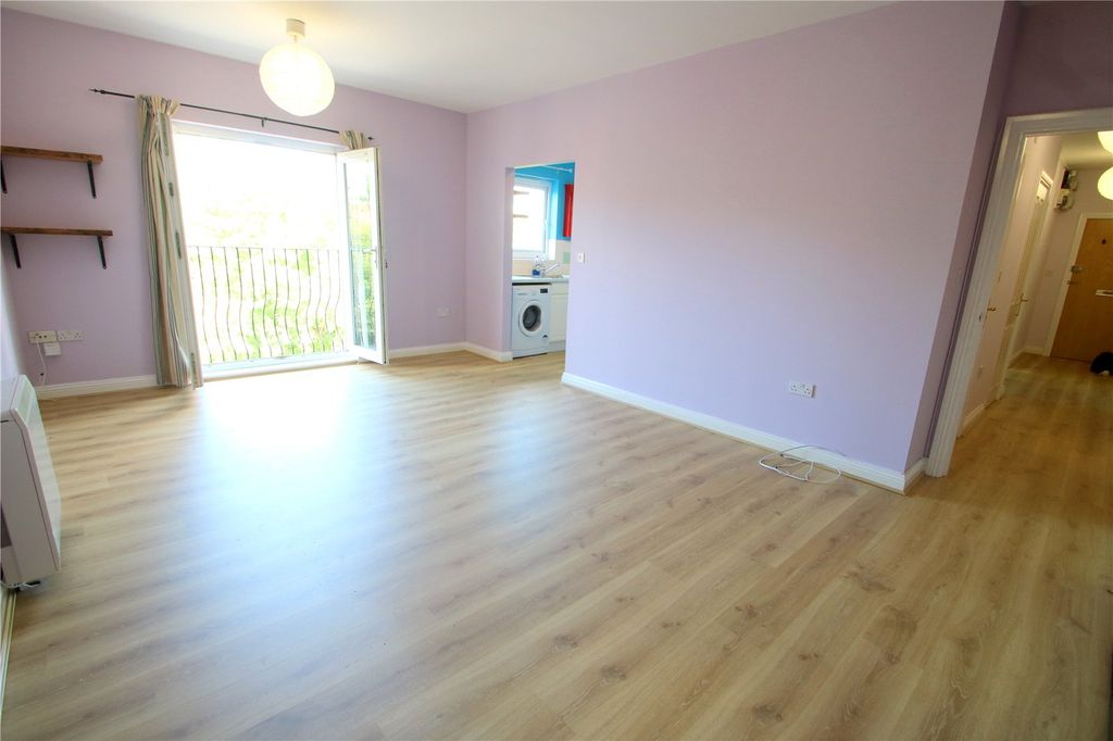 Property photo 1 of 12 Picture No. 22