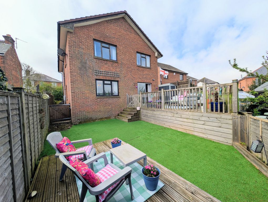 Property photo 3 of 35