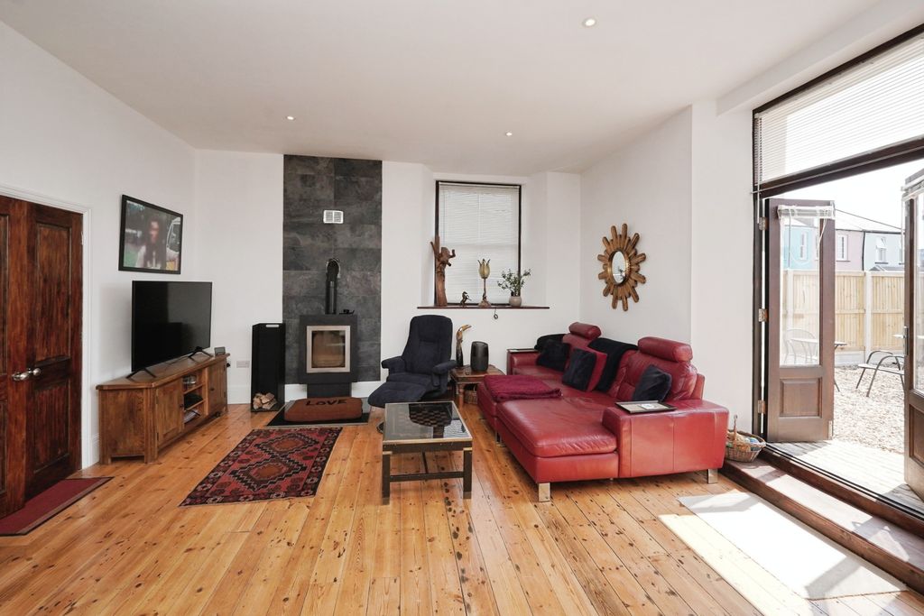 Property photo 1 of 24 Open Plan
