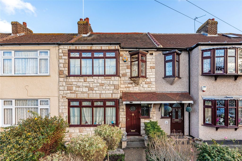 Property photo 1 of 14 Front