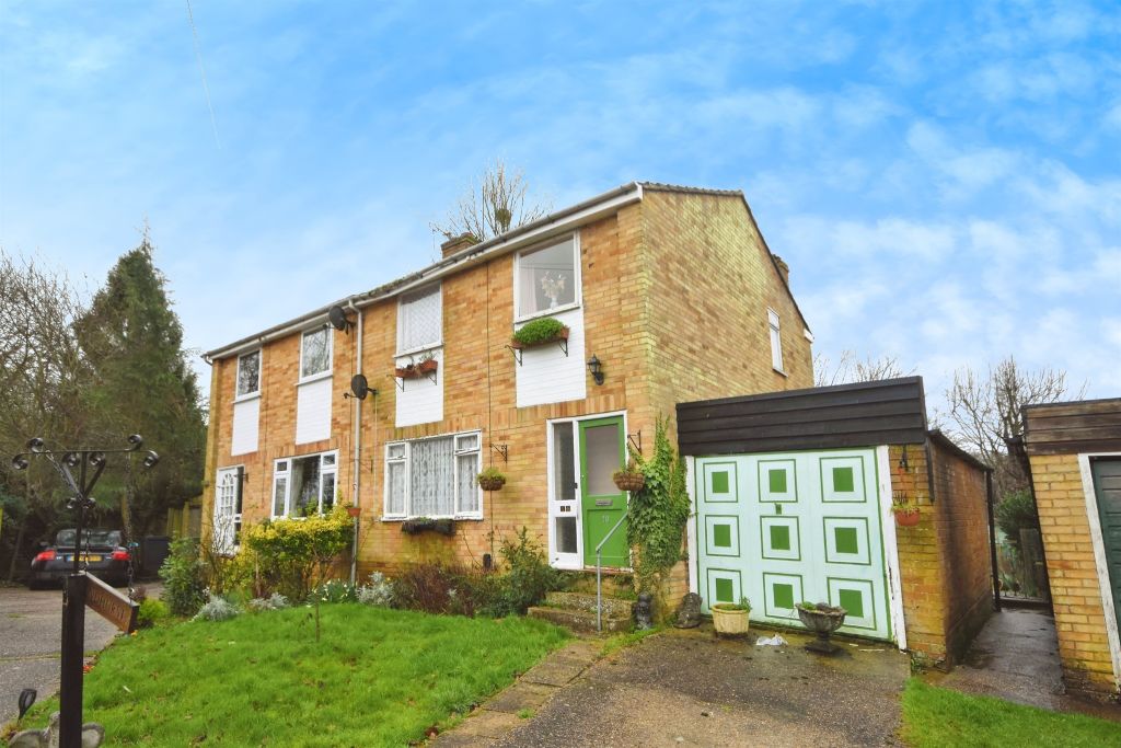 Property photo 1 of 12