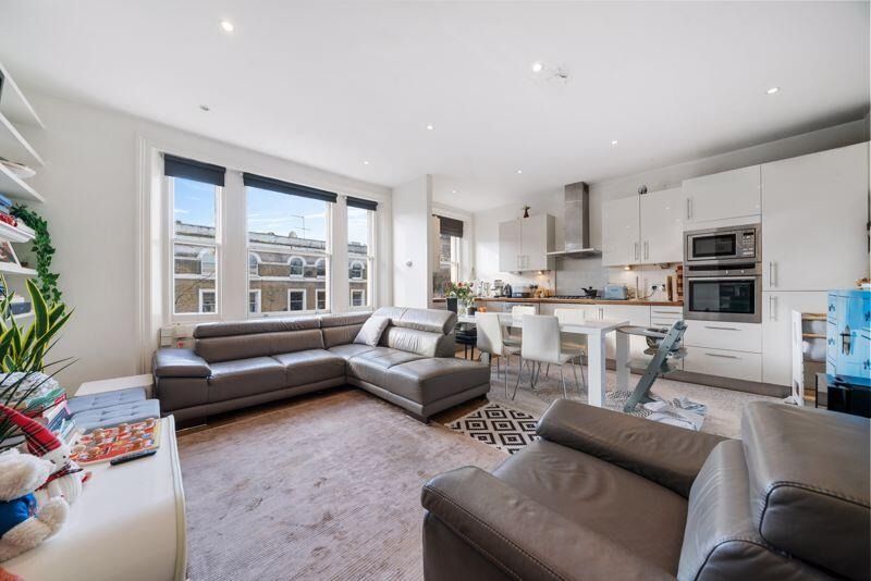 Property photo 1 of 10 4169692