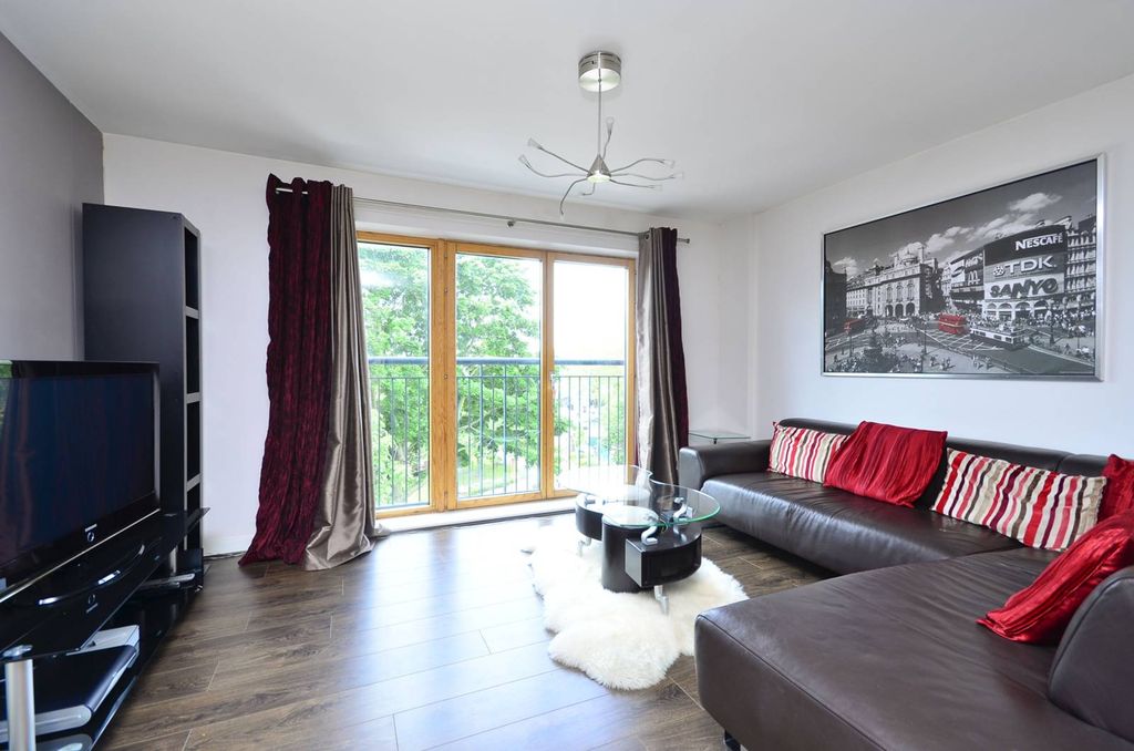 Property photo 2 of 7