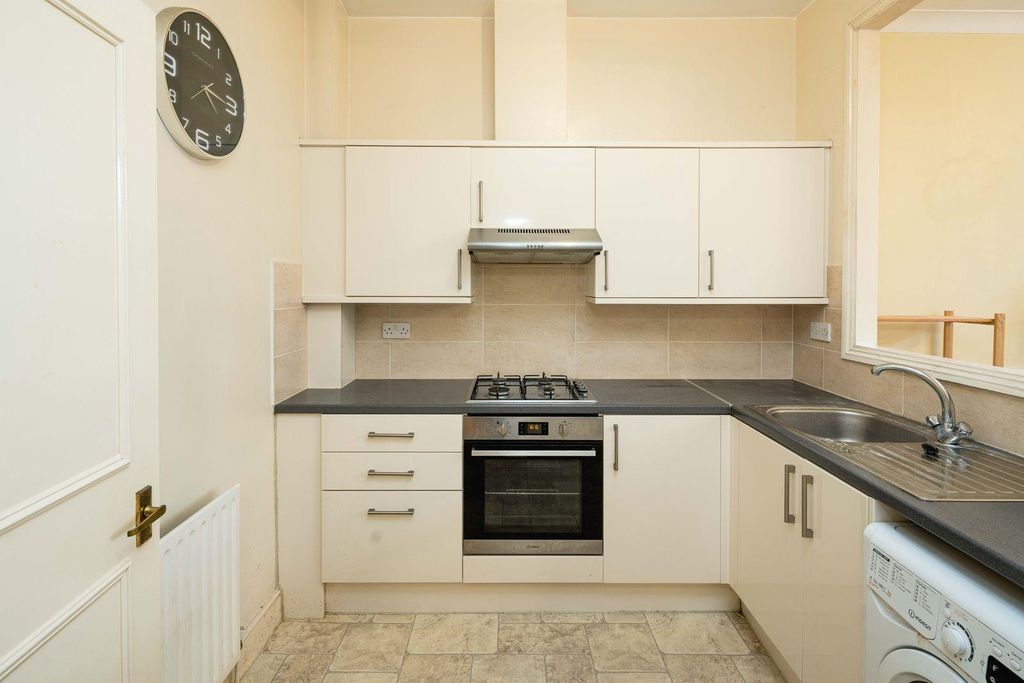 Property photo 3 of 11 Zcxhzqxw.Jpeg