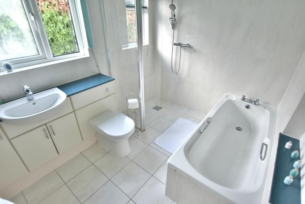 Property photo 3 of 25 Agents Notes