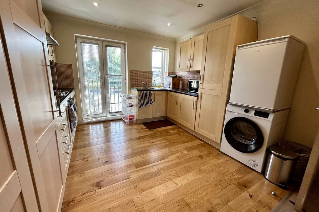 Property photo 3 of 11 Open Plan