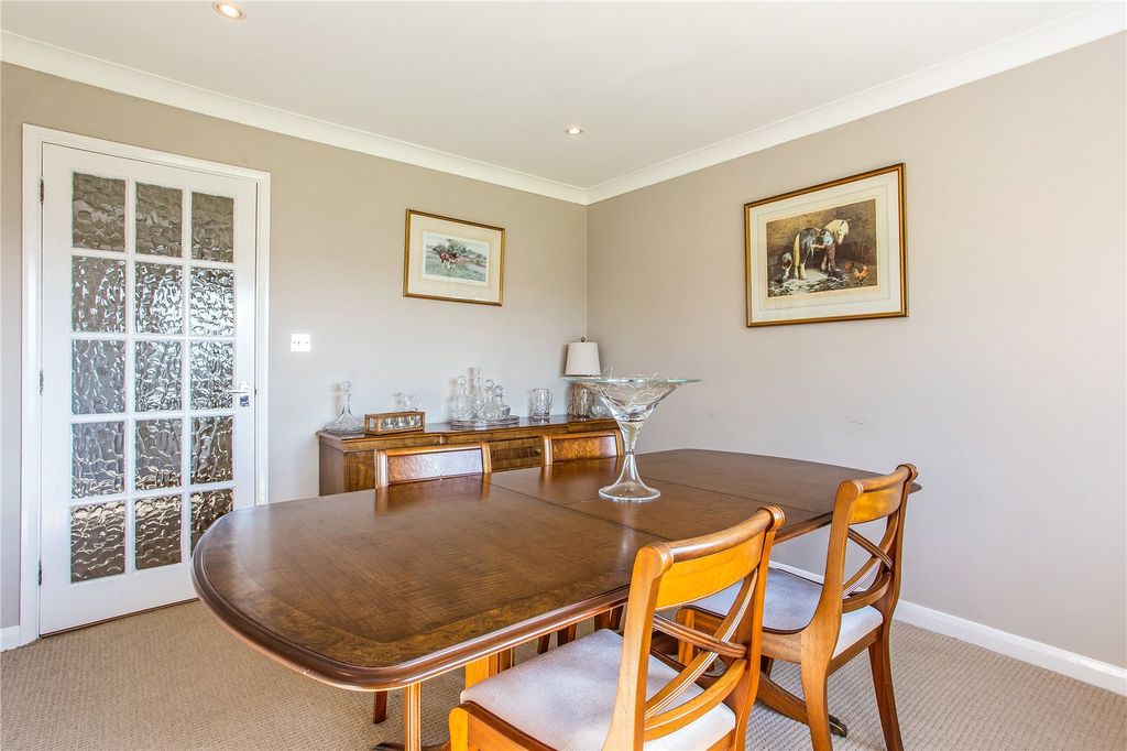 Property photo 3 of 10 Picture No. 27
