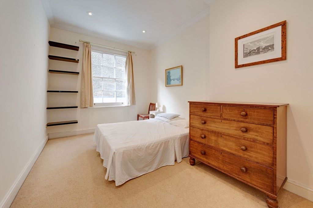 Property photo 3 of 4