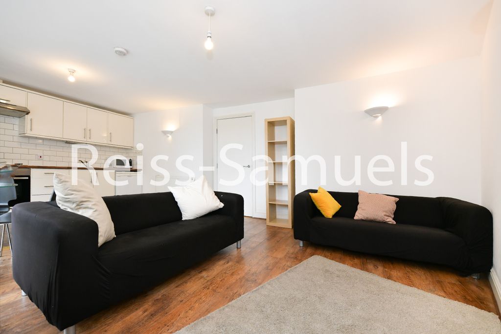 Property photo 3 of 36