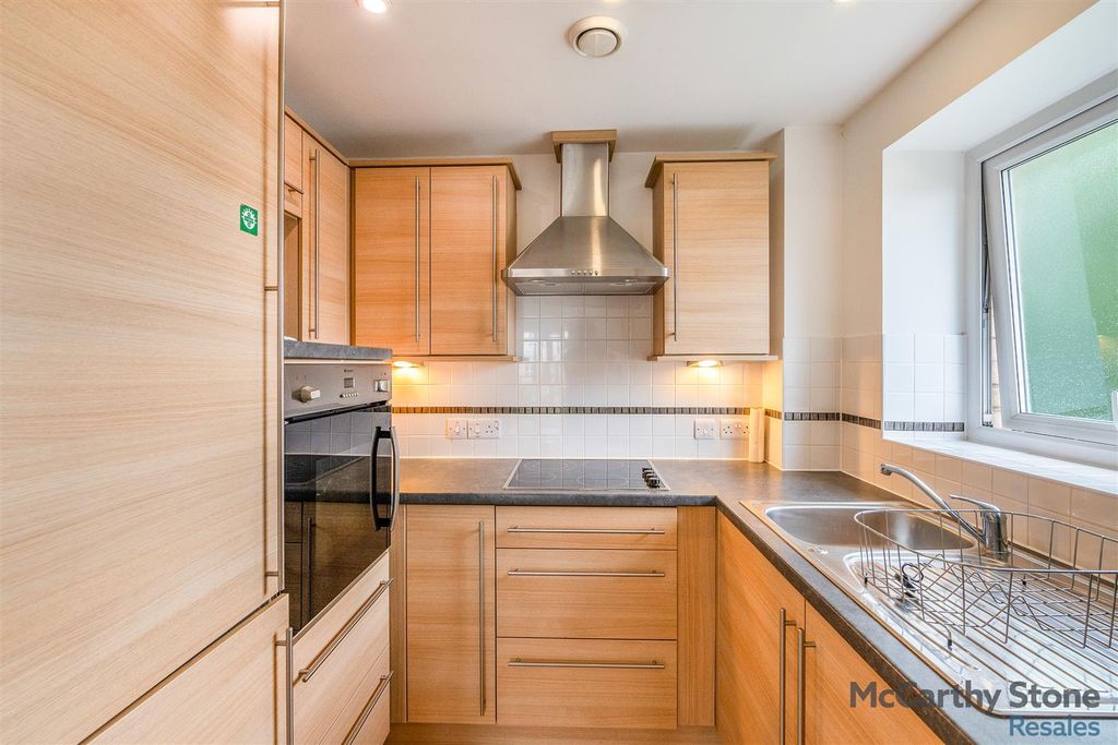 Property photo 2 of 11 23Baileycourtnewwrittlestreetchelmsfordcm20Fs-10.J