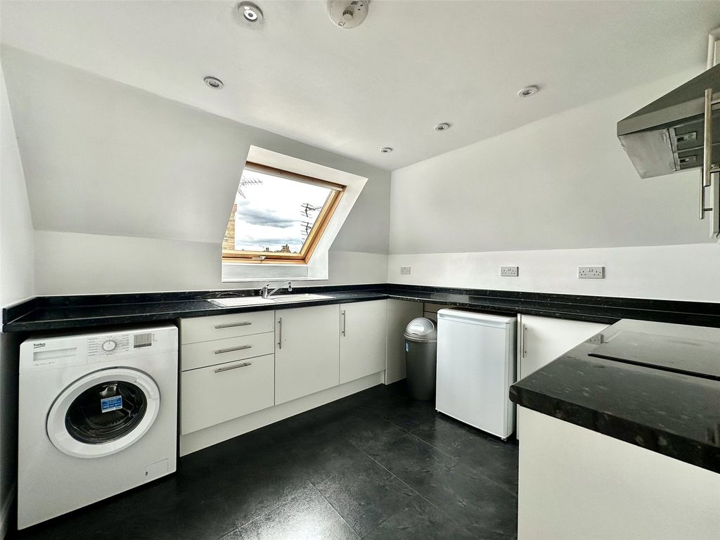 Property photo 3 of 15 Kitchen