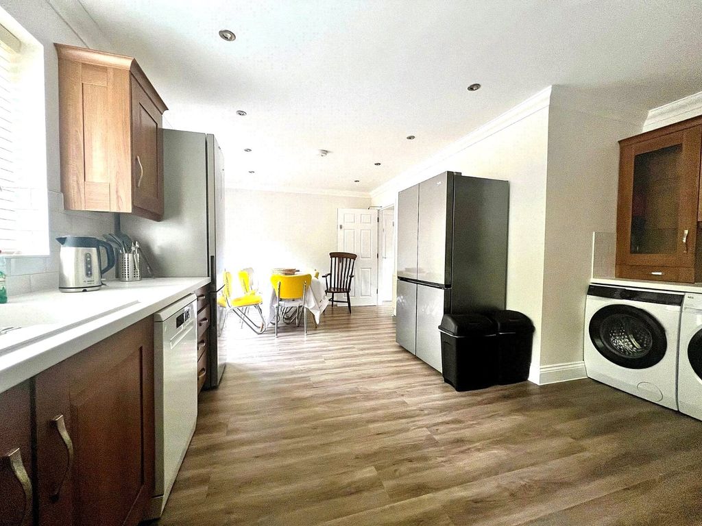 Property photo 2 of 8 Picture No. 02