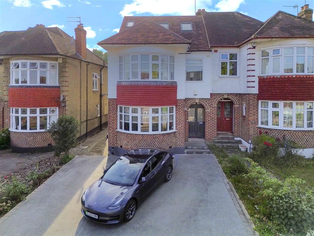 Property photo 1 of 25