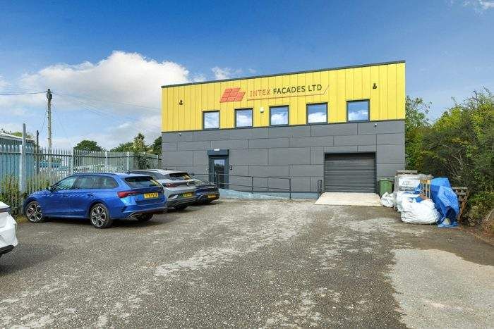 Property photo 1 of 8