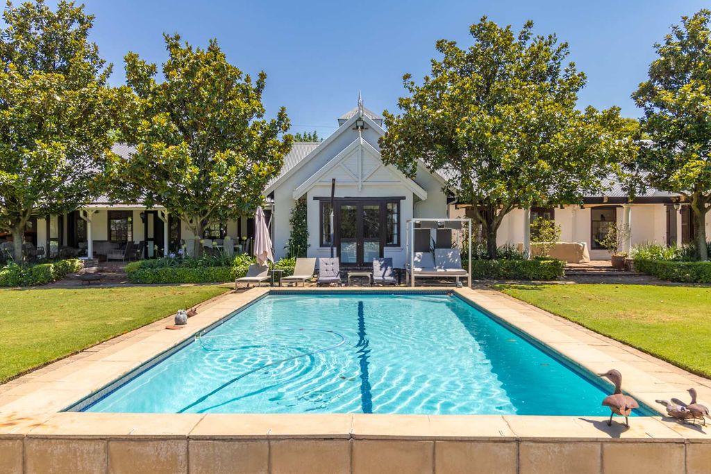 Property photo 3 of 50