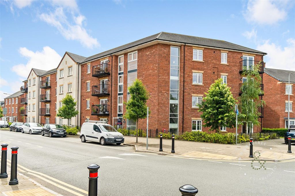 Property photo 2 of 25 Hawthorn House, Canton, Hern Crabtree (1).Jpg