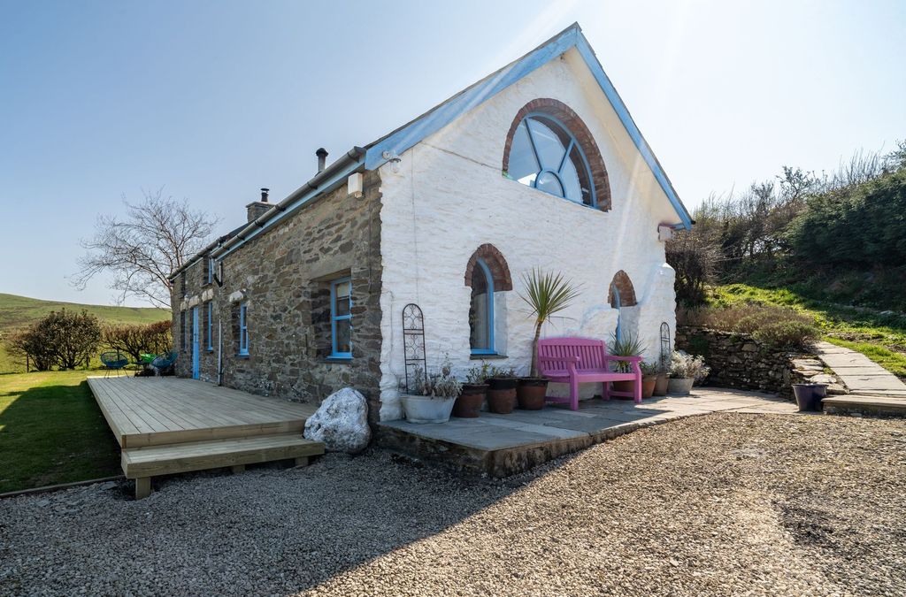 Property photo 2 of 44 38