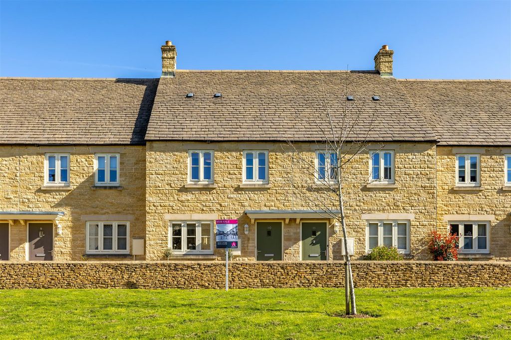 Property photo 1 of 17 867.Jpg