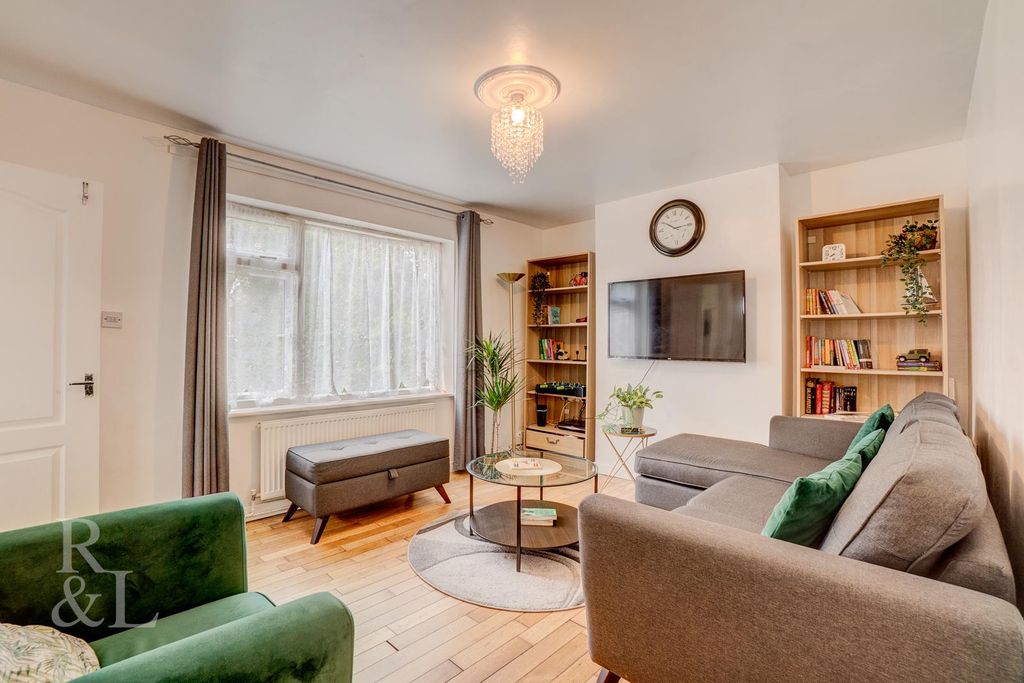 Property photo 2 of 18 Batched (16).Jpg