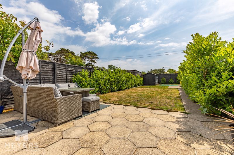 Property photo 1 of 15 Photo 8