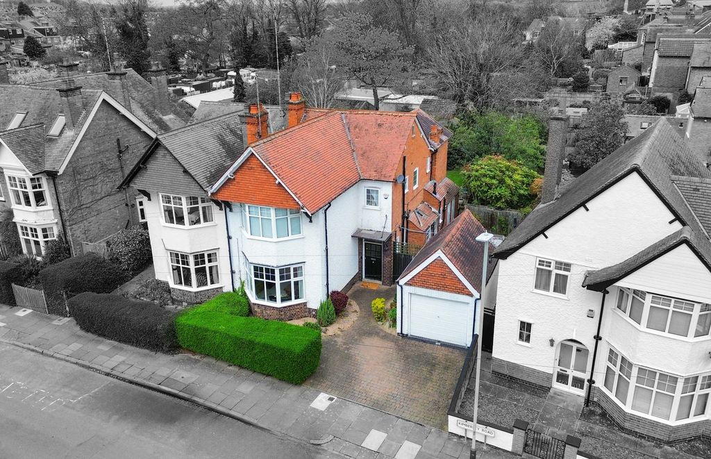 Property photo 1 of 31