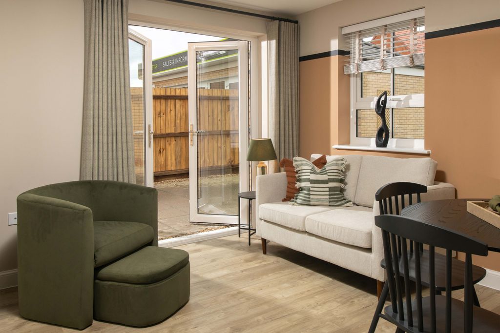 Property photo 3 of 10 St Peters Chase Allerthorpe Kitchen Diner