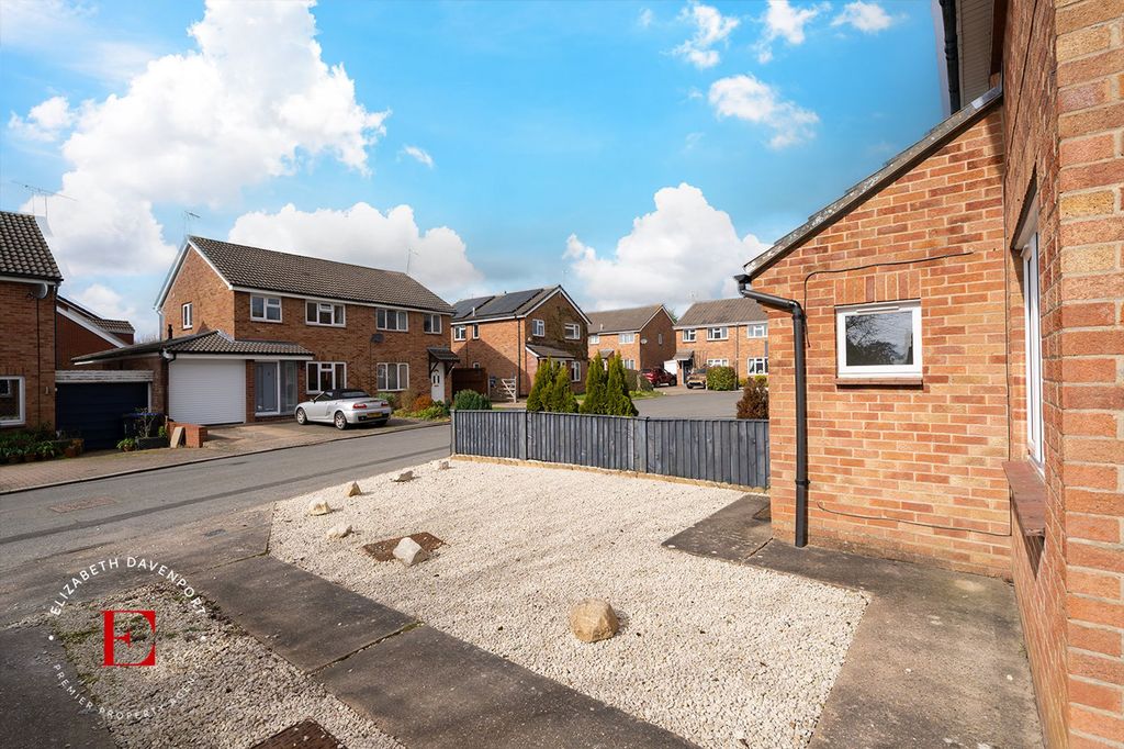 Property photo 2 of 14