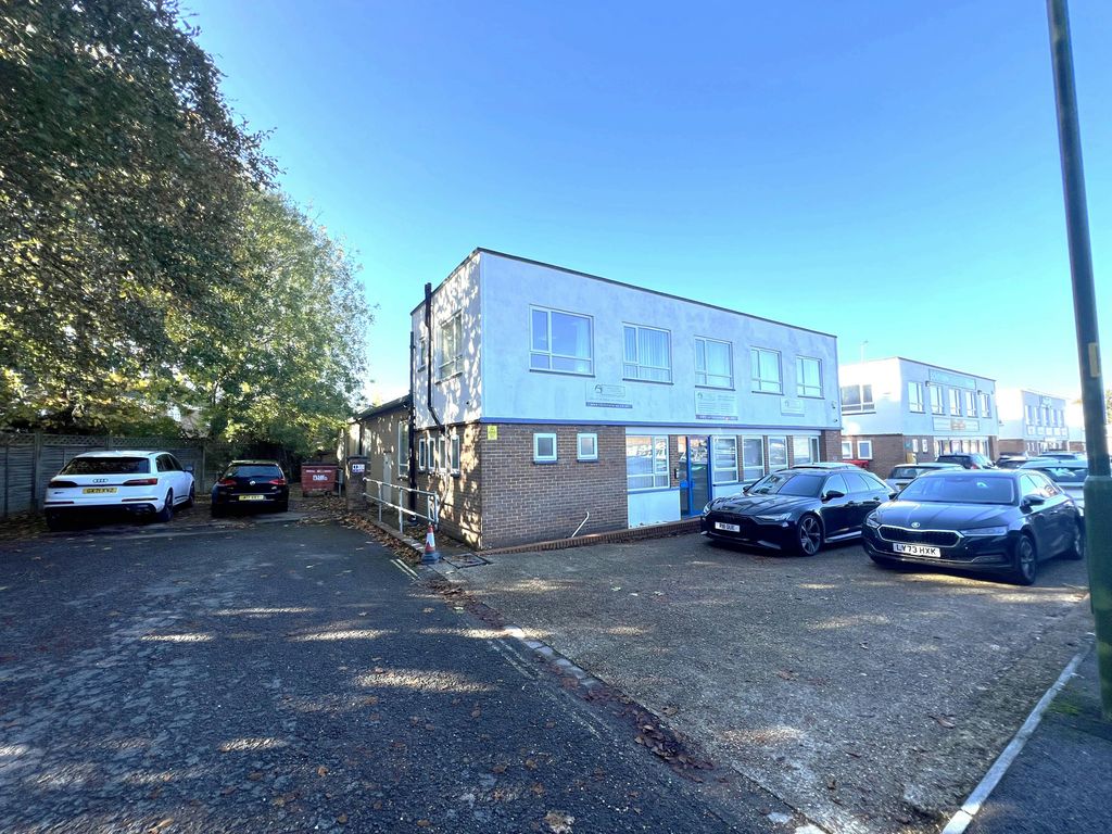 Property photo 1 of 8 Img_9552.Jpeg