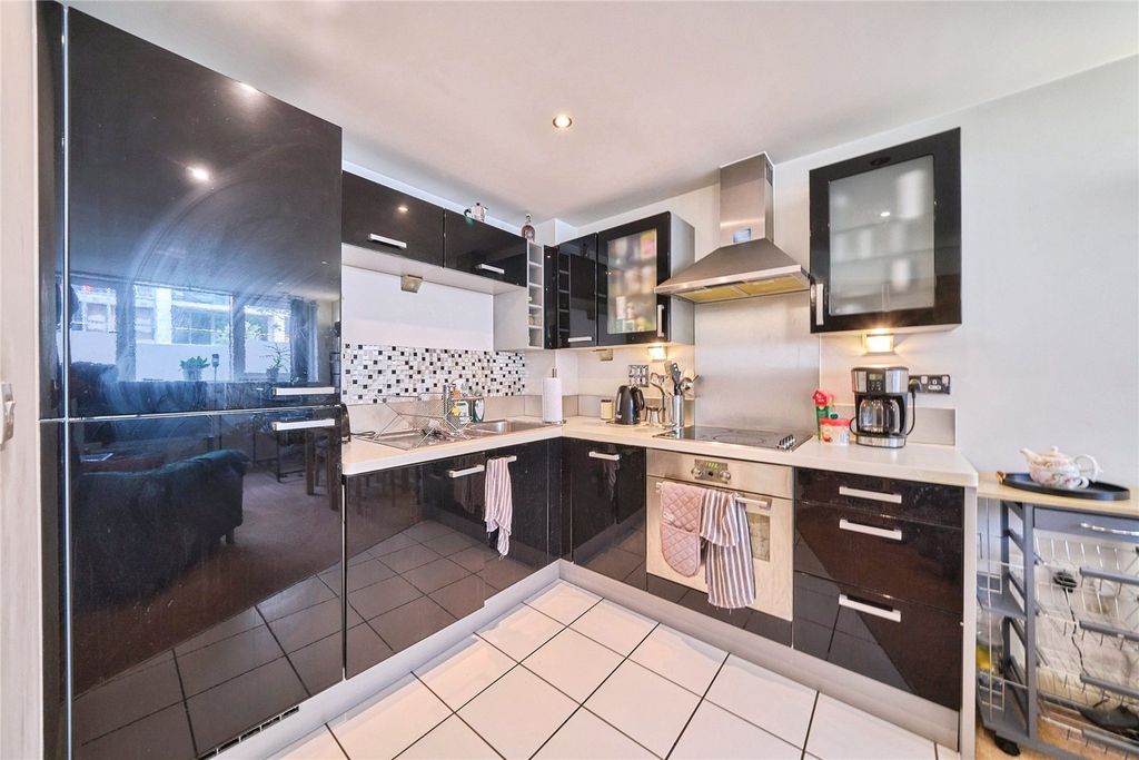 Property photo 2 of 12 Picture No. 04