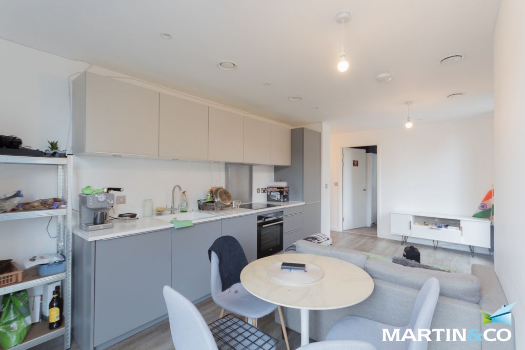 Property photo 2 of 11 1