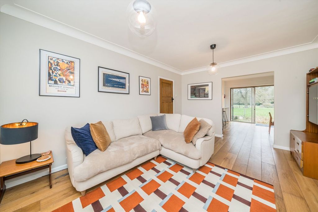 Property photo 2 of 7