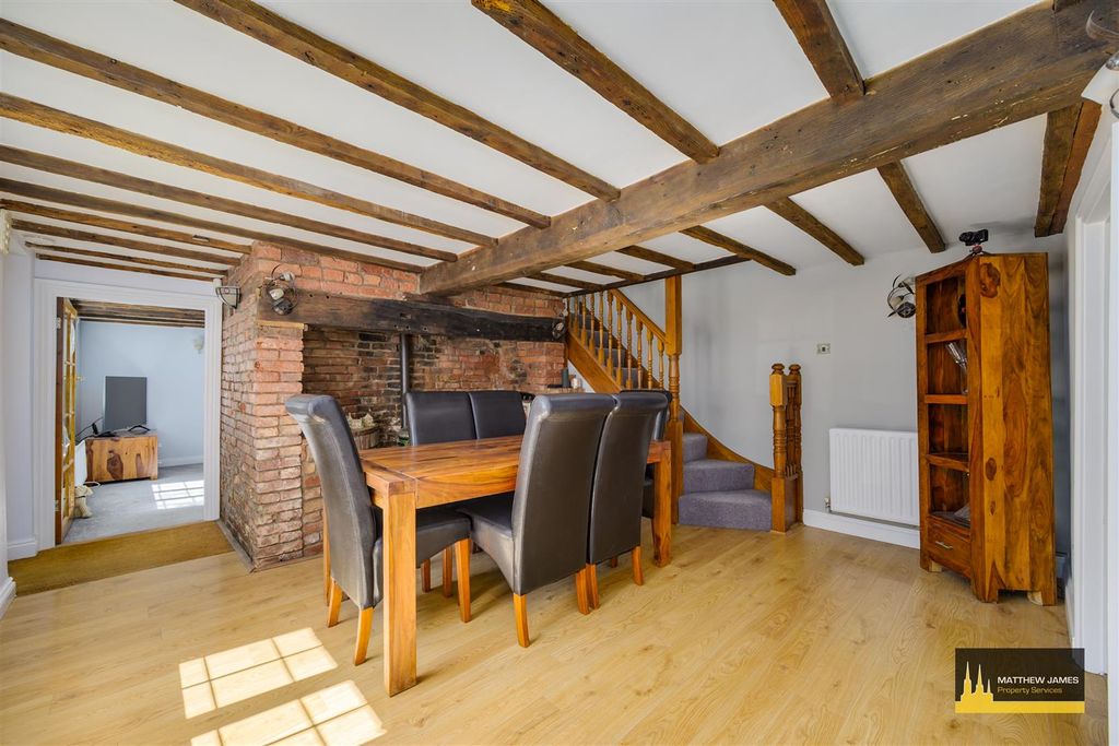 Property photo 3 of 46 Dining Hall