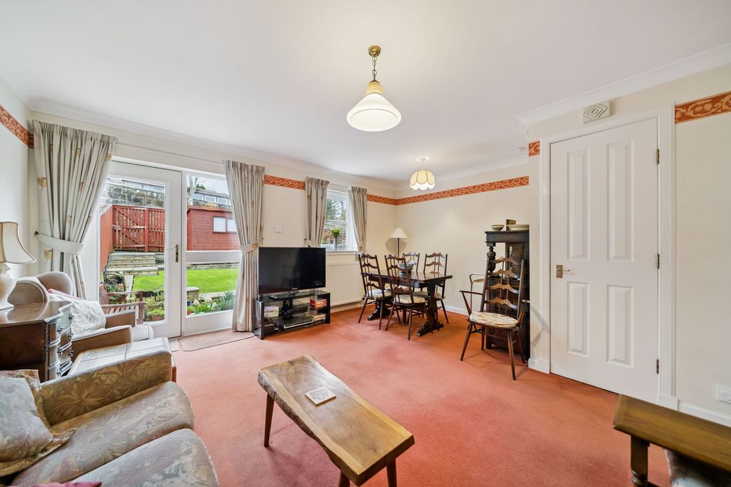 Property photo 2 of 19