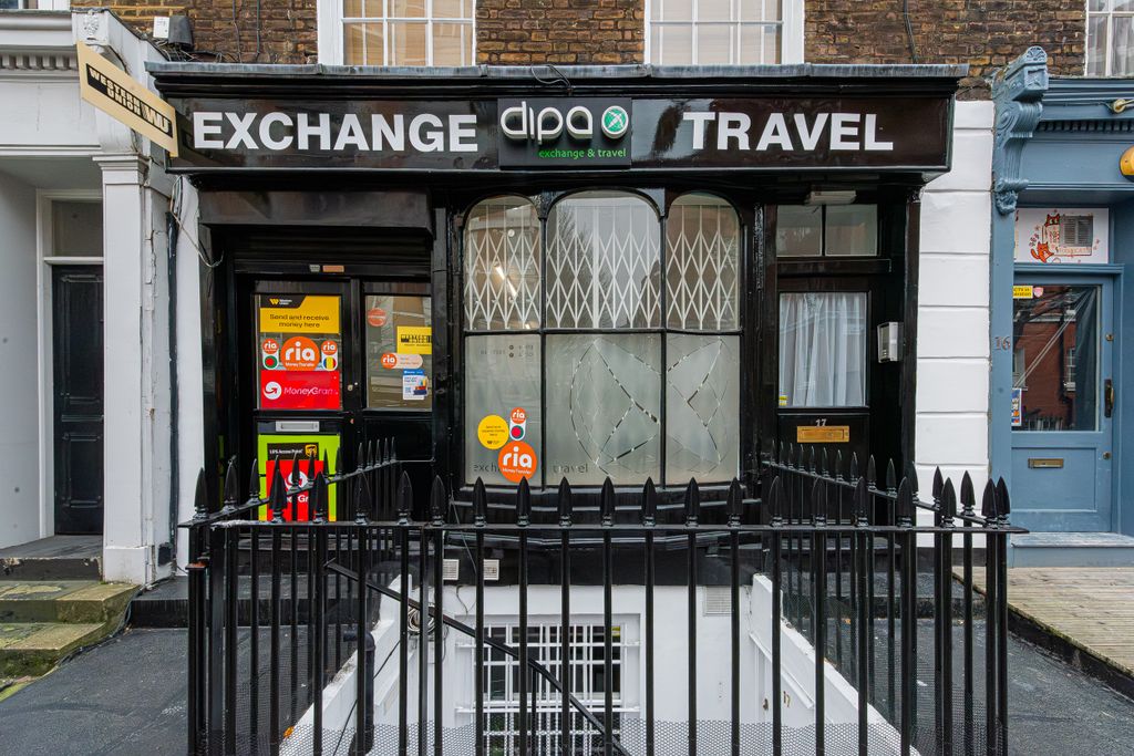 Property photo 1 of 19 Leigh Street 17-012