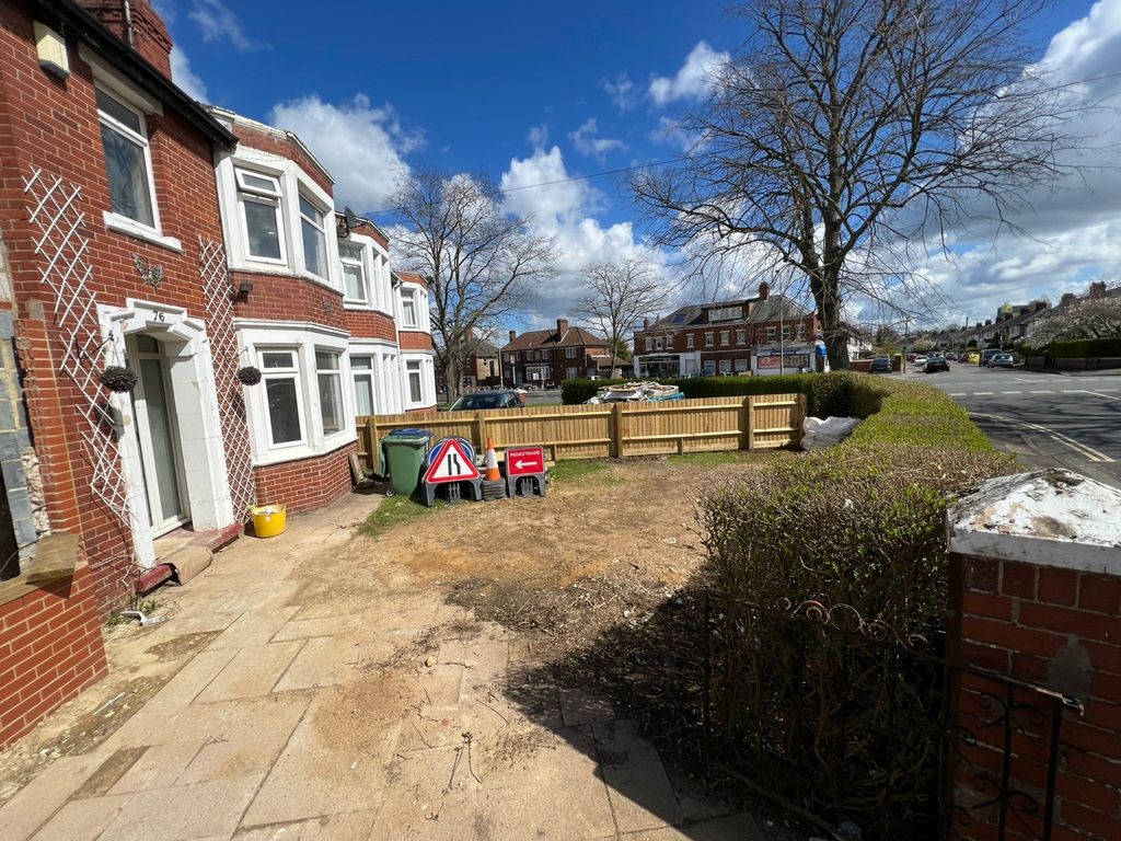 Property photo 3 of 14 Photo-2023-04-13-14-01-08