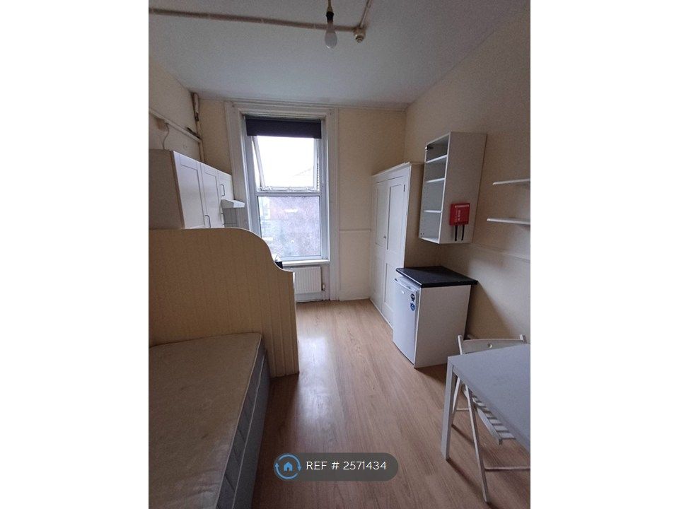 Property photo 1 of 3